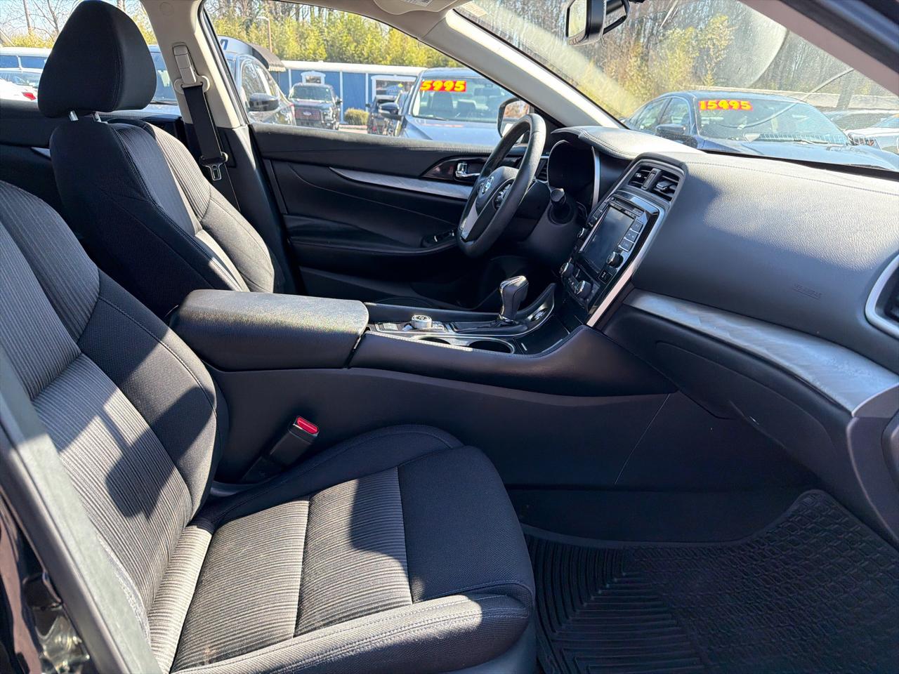 Nissan Maxima 4dr Sdn 3.5 S 2016