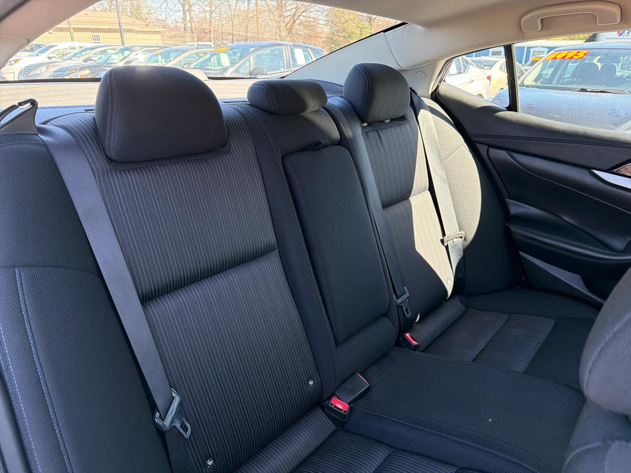 Nissan Maxima 4dr Sdn 3.5 S 2016