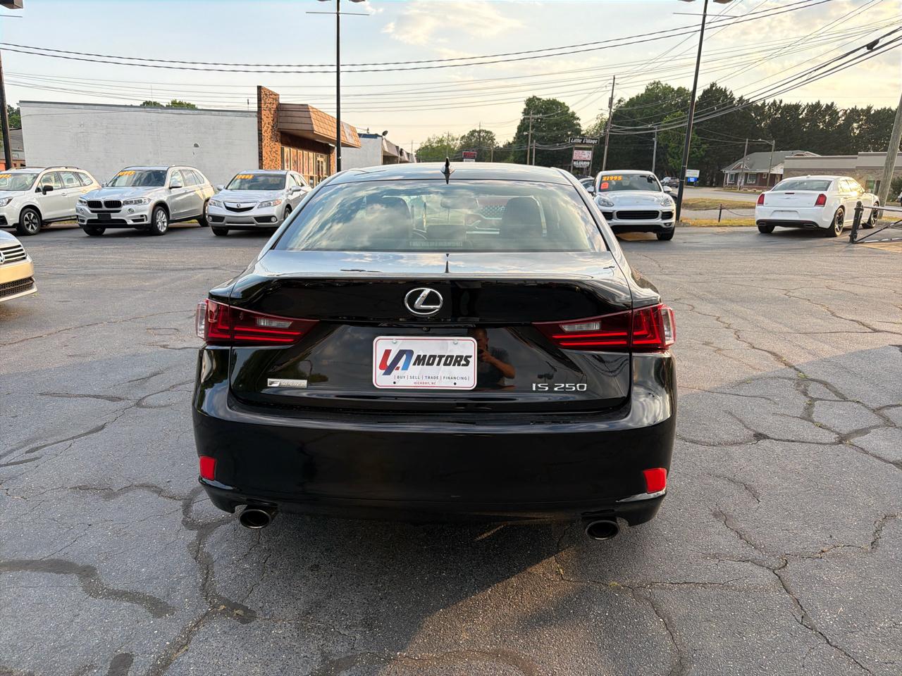 Lexus IS 250 4dr Sport Sdn RWD 2015