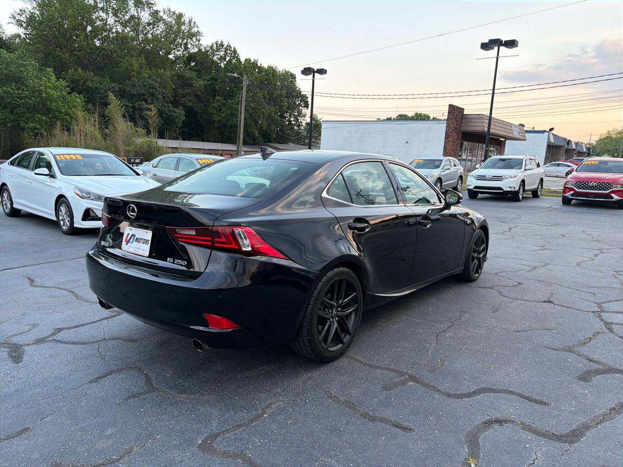 Lexus IS 250 4dr Sport Sdn RWD 2015