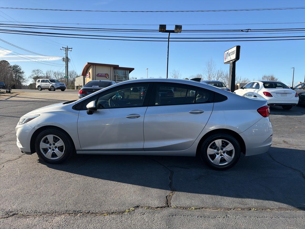 Chevrolet Cruze 4dr Sdn 1.4L LS w/1SB 2018