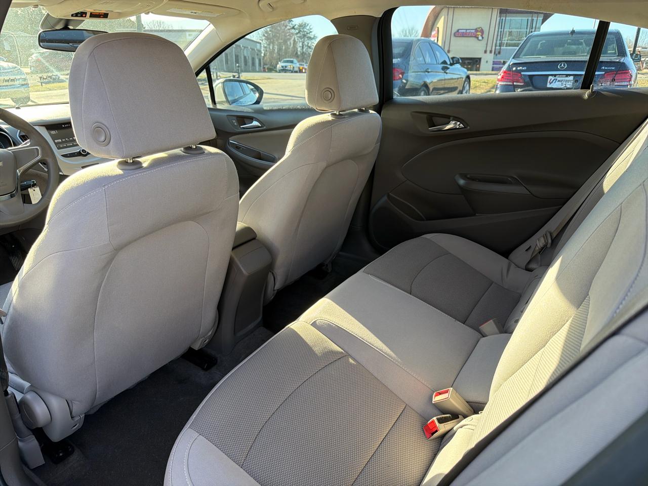 Chevrolet Cruze 4dr Sdn 1.4L LS w/1SB 2018