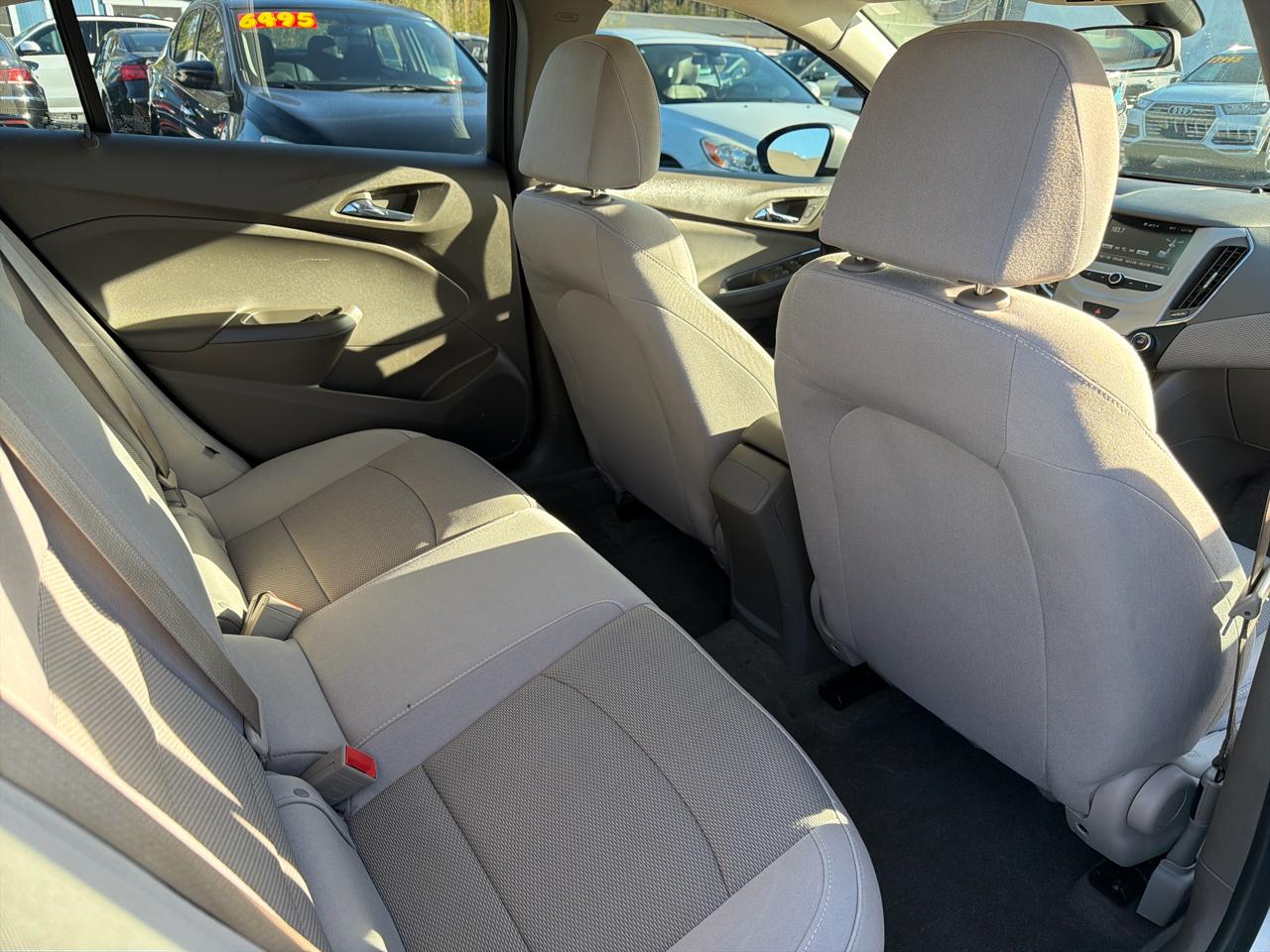 Chevrolet Cruze 4dr Sdn 1.4L LS w/1SB 2018