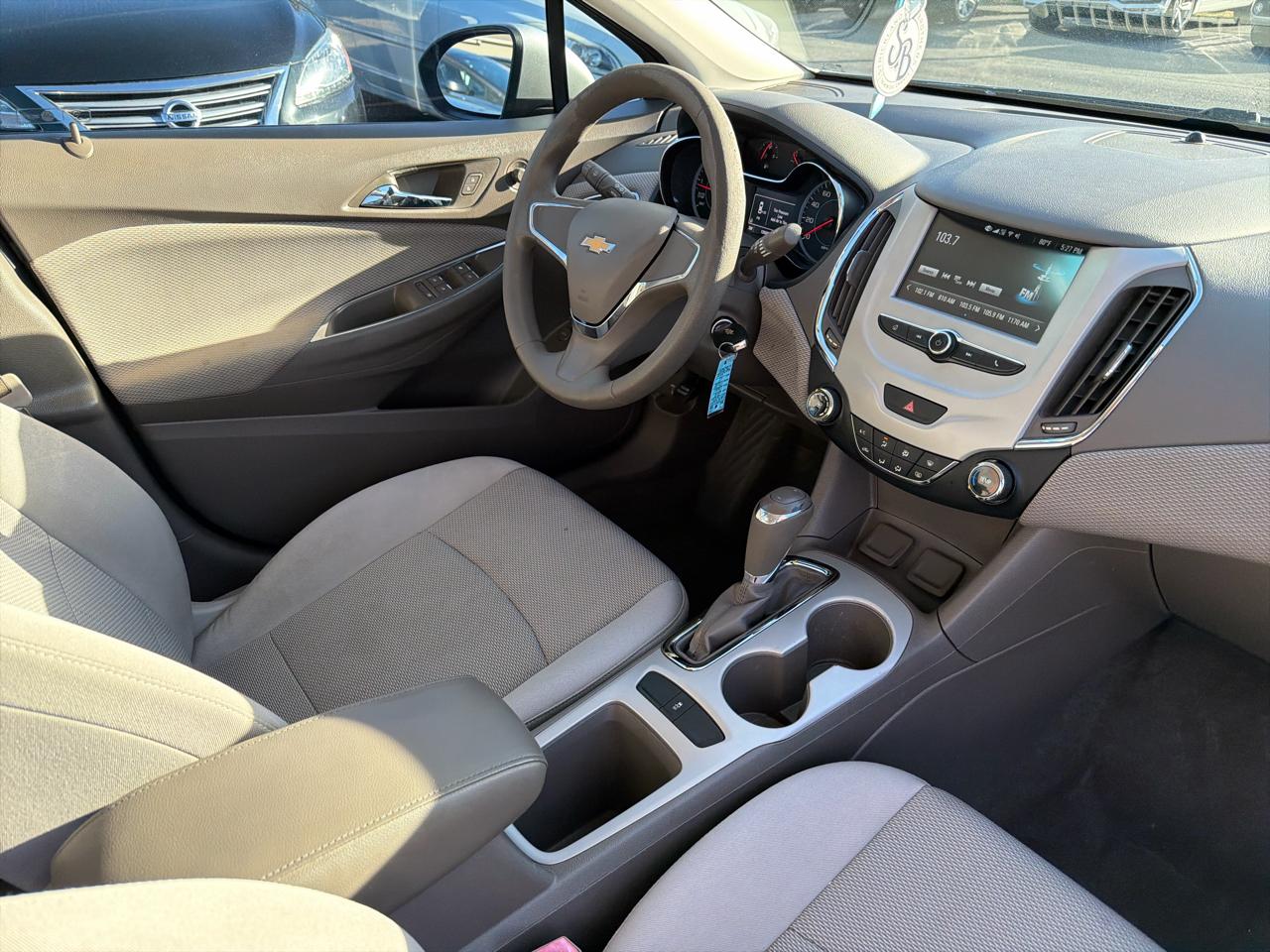 Chevrolet Cruze 4dr Sdn 1.4L LS w/1SB 2018