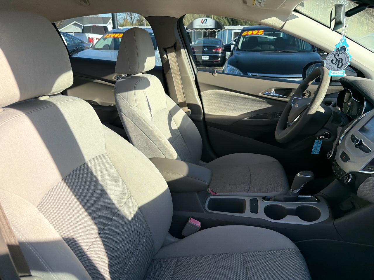 Chevrolet Cruze 4dr Sdn 1.4L LS w/1SB 2018