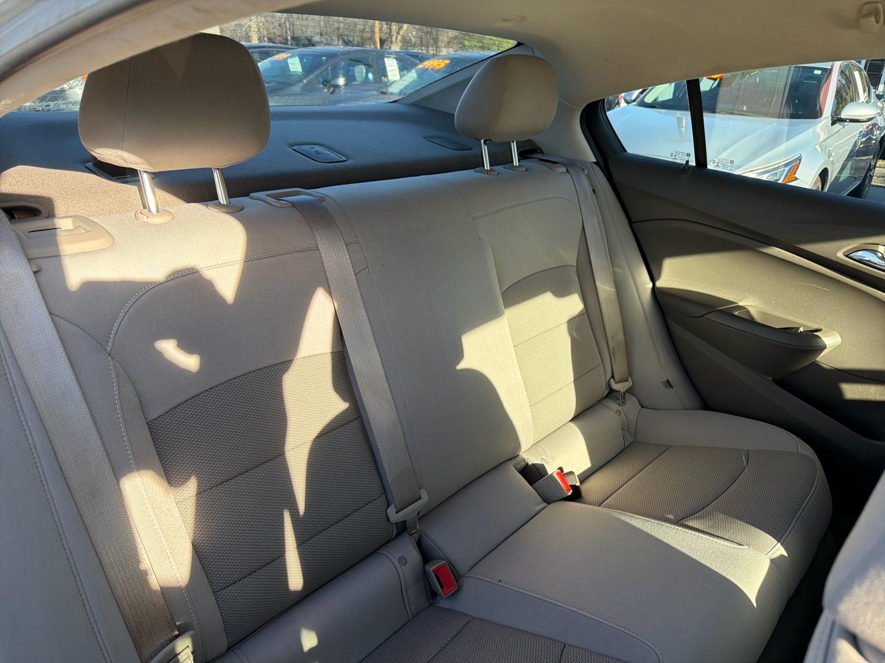 Chevrolet Cruze 4dr Sdn 1.4L LS w/1SB 2018