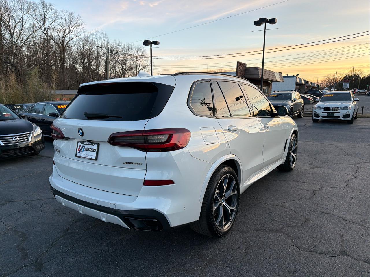 BMW X5 xDrive40i Sports Activity Vehicle 2020