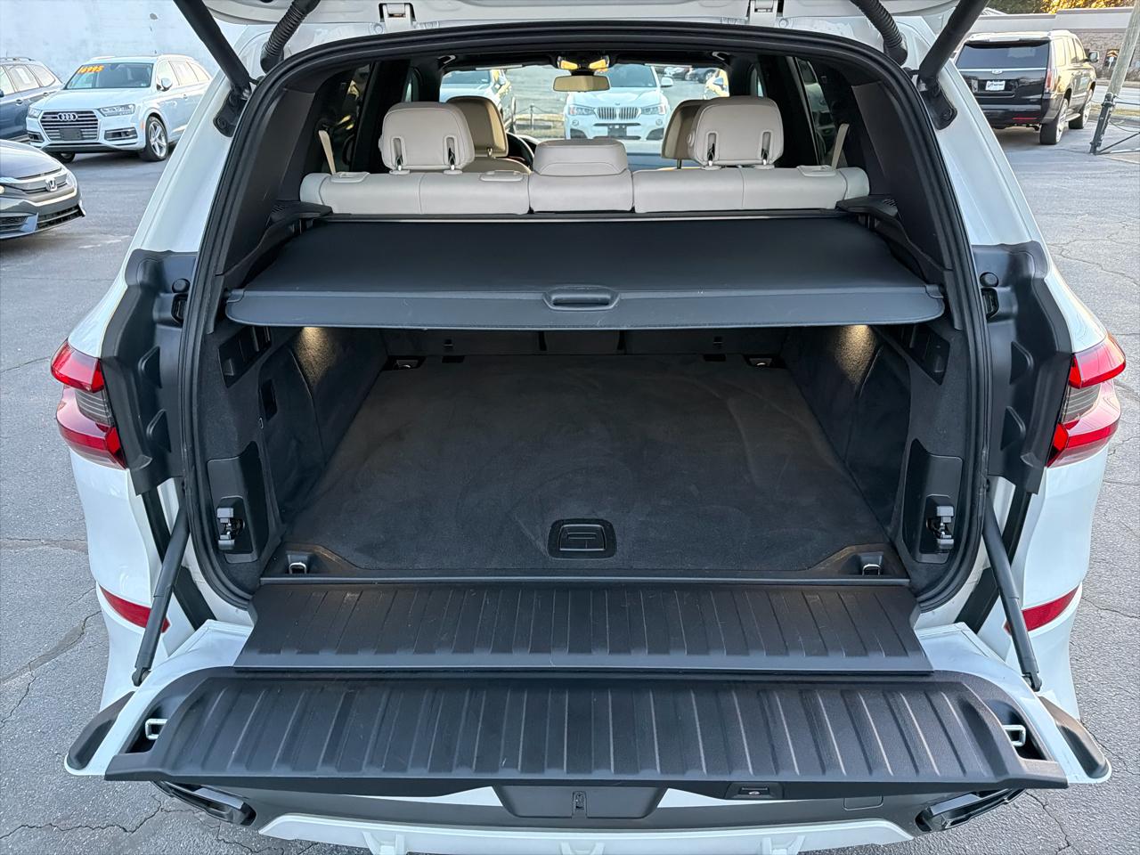 BMW X5 xDrive40i Sports Activity Vehicle 2020