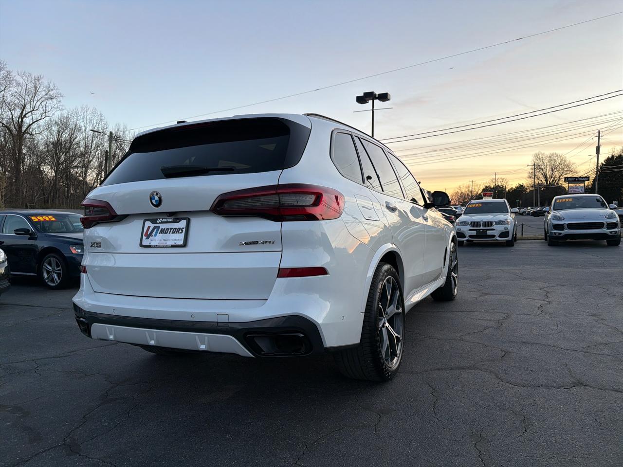 BMW X5 xDrive40i Sports Activity Vehicle 2020