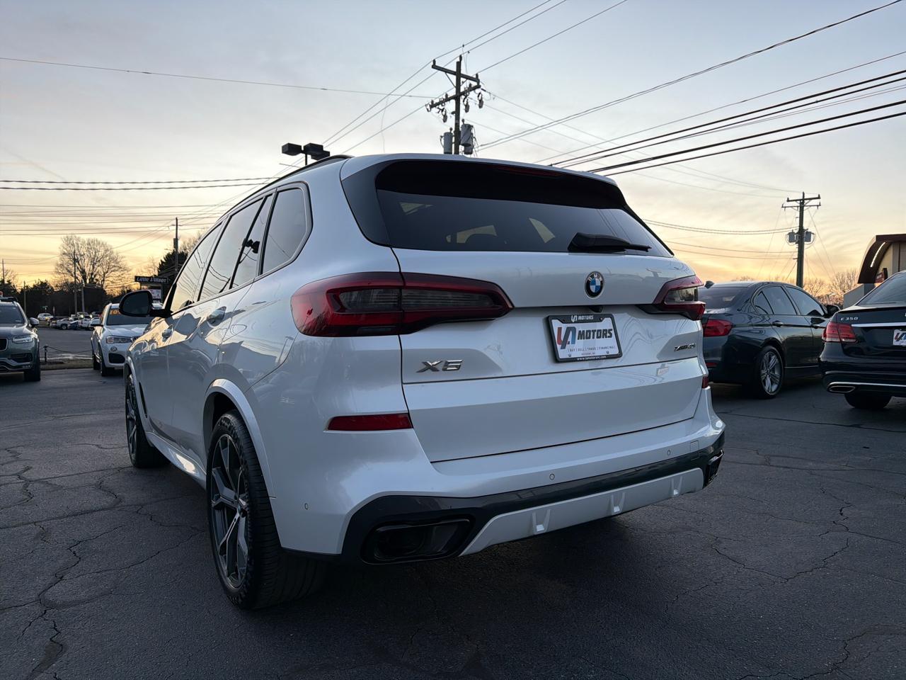 BMW X5 xDrive40i Sports Activity Vehicle 2020