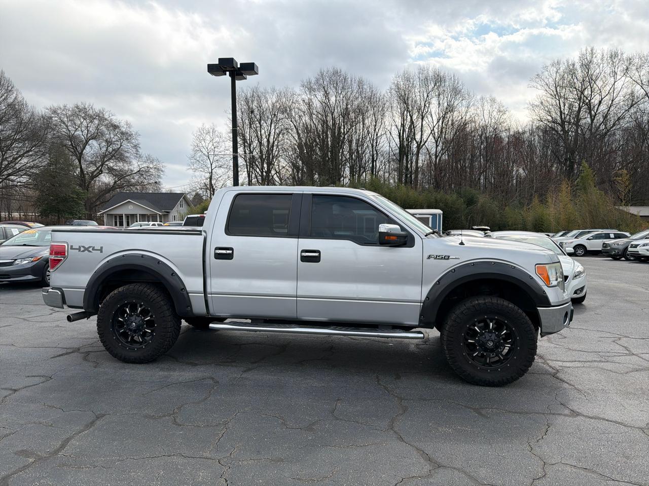 Ford F-150 4WD SuperCrew 139" XLT 2013