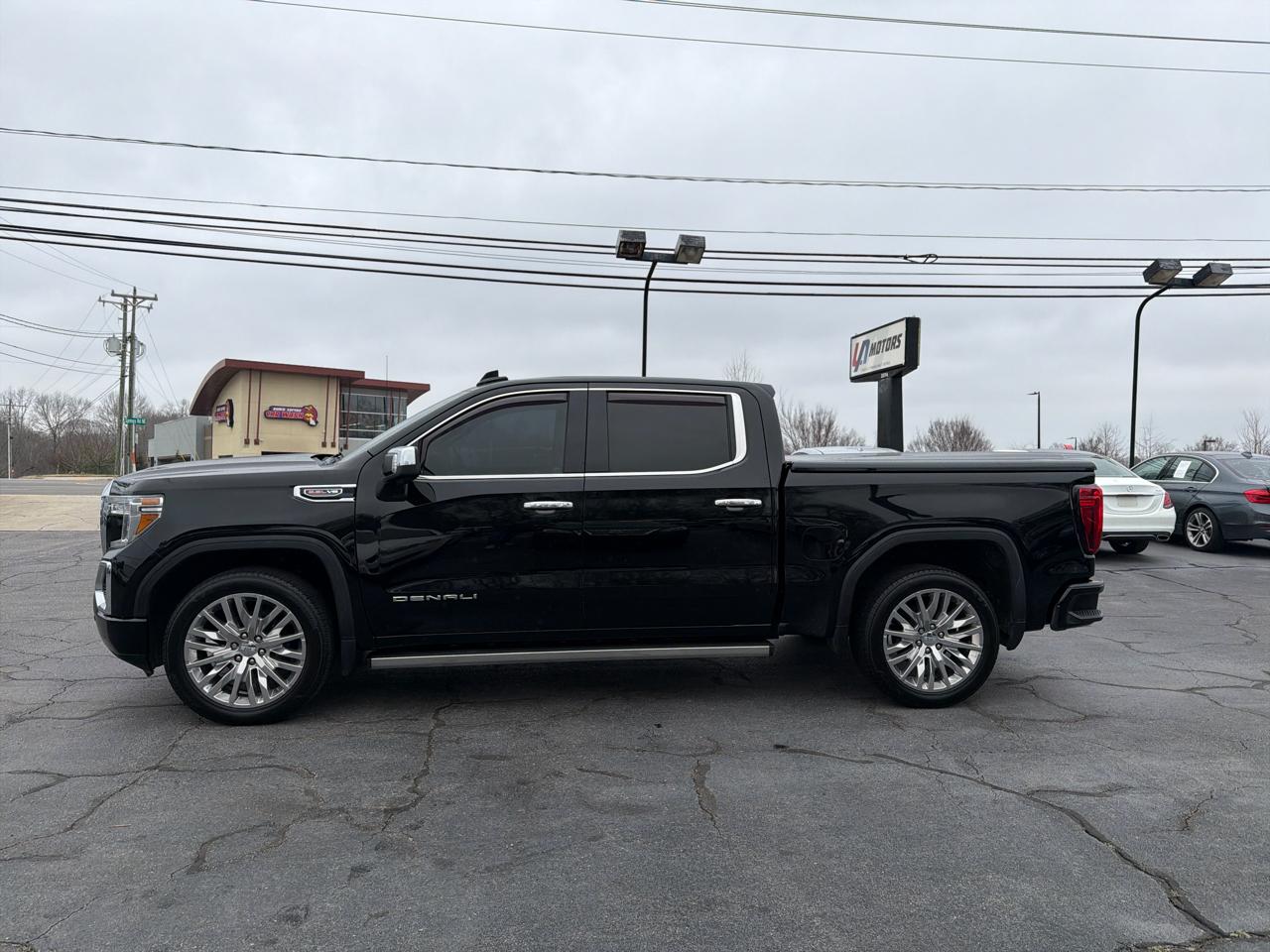 GMC Sierra 1500 4WD Crew Cab 147" Denali 2019