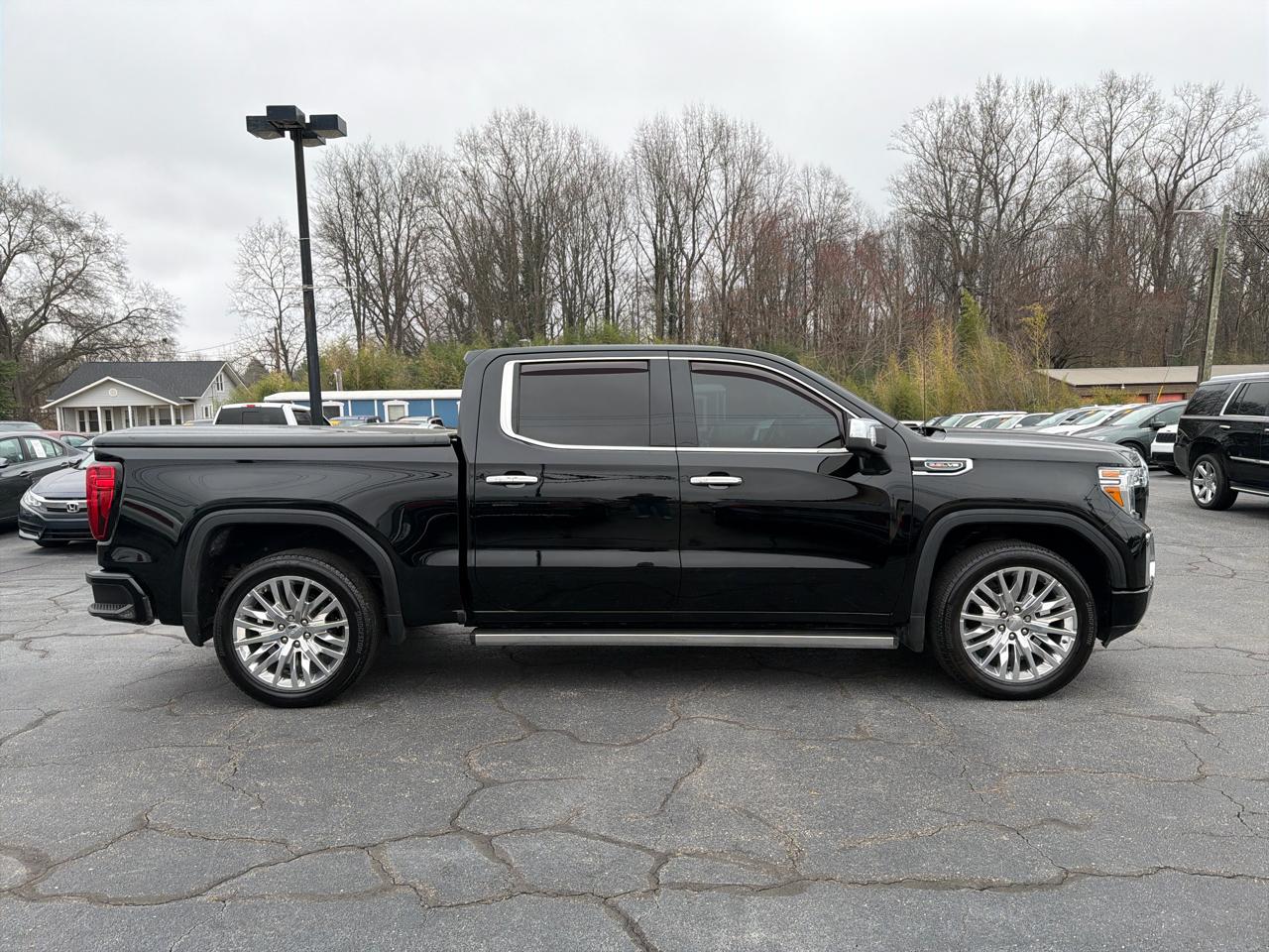 GMC Sierra 1500 4WD Crew Cab 147" Denali 2019