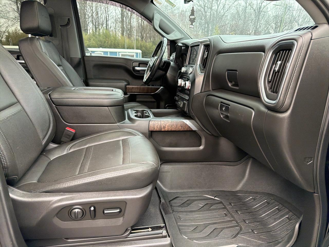 GMC Sierra 1500 4WD Crew Cab 147" Denali 2019