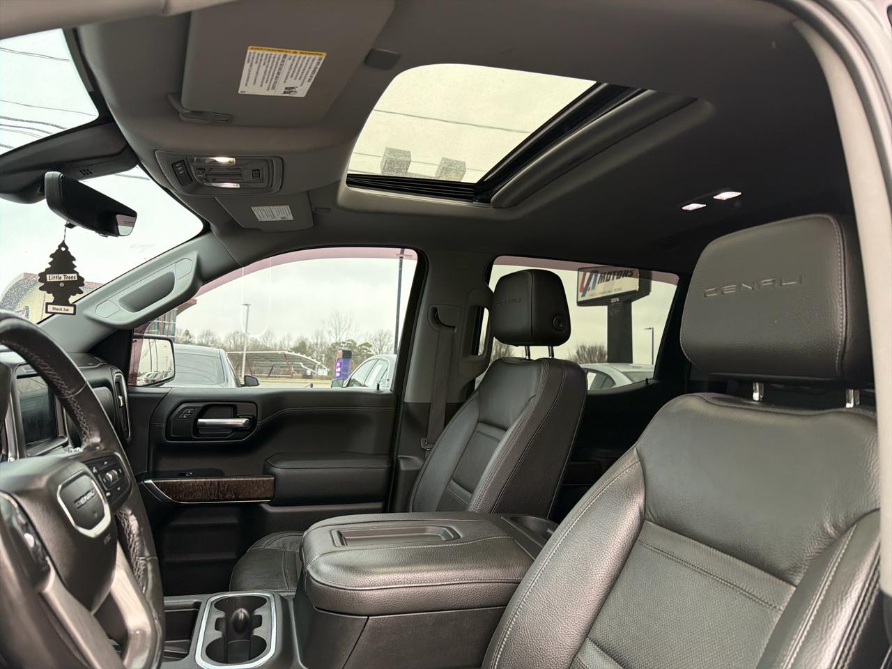 GMC Sierra 1500 4WD Crew Cab 147" Denali 2019