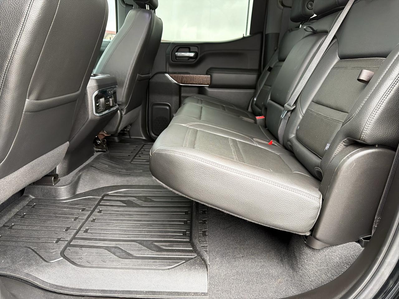 GMC Sierra 1500 4WD Crew Cab 147" Denali 2019