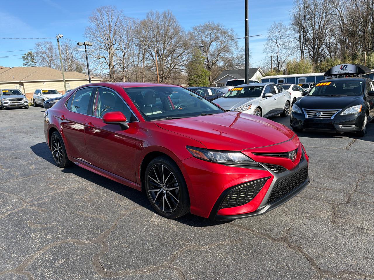 Toyota Camry SE Auto (Natl) 2021