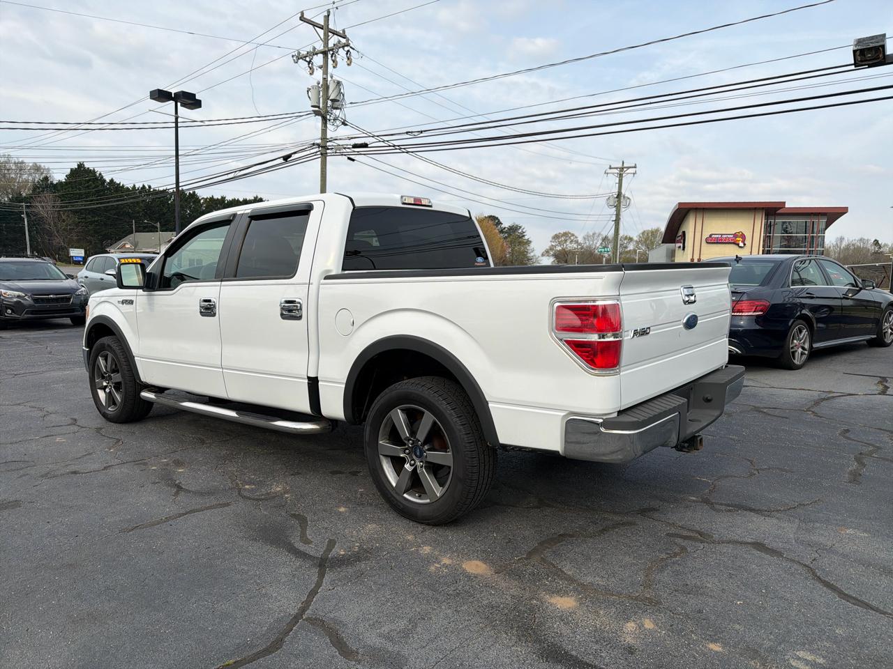 Ford F-150 2WD SuperCrew 145" XLT 2009