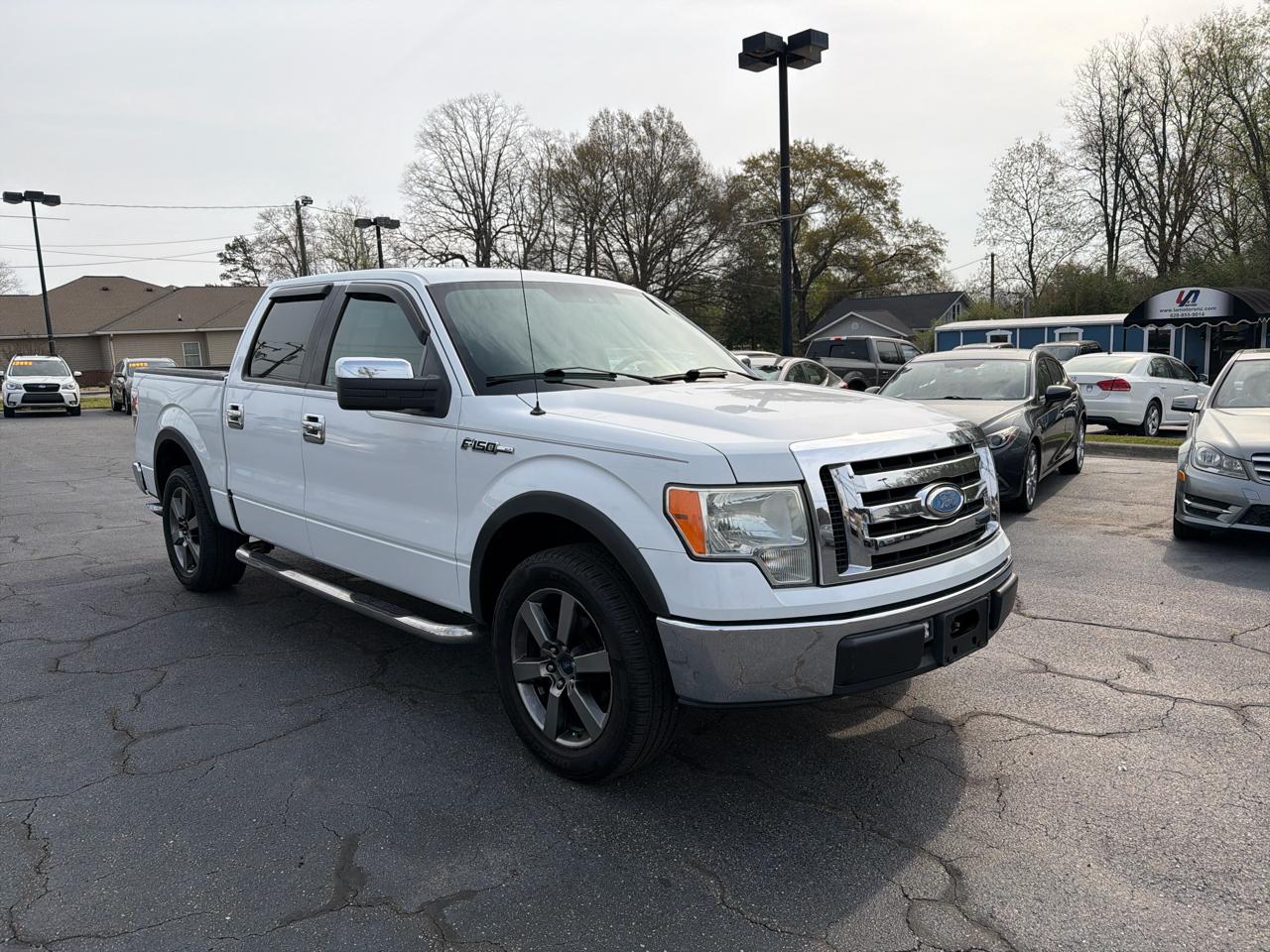 Ford F-150 2WD SuperCrew 145" XLT 2009