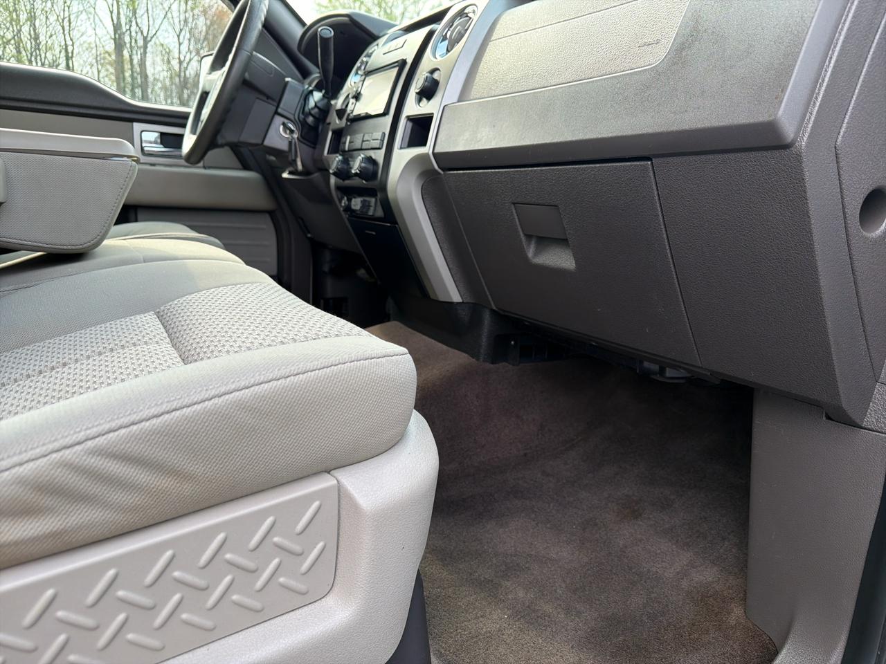 Ford F-150 2WD SuperCrew 145" XLT 2009