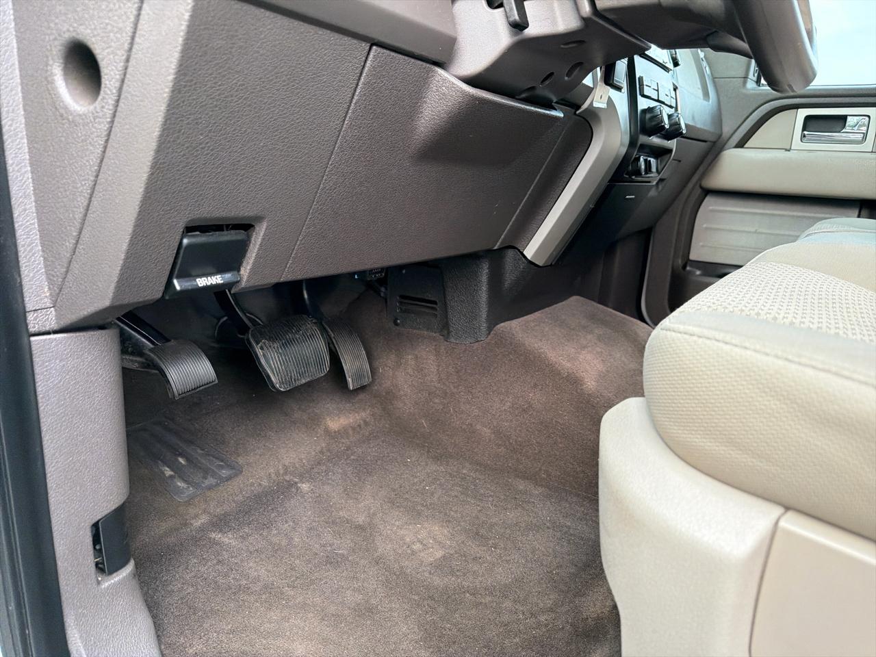 Ford F-150 2WD SuperCrew 145" XLT 2009