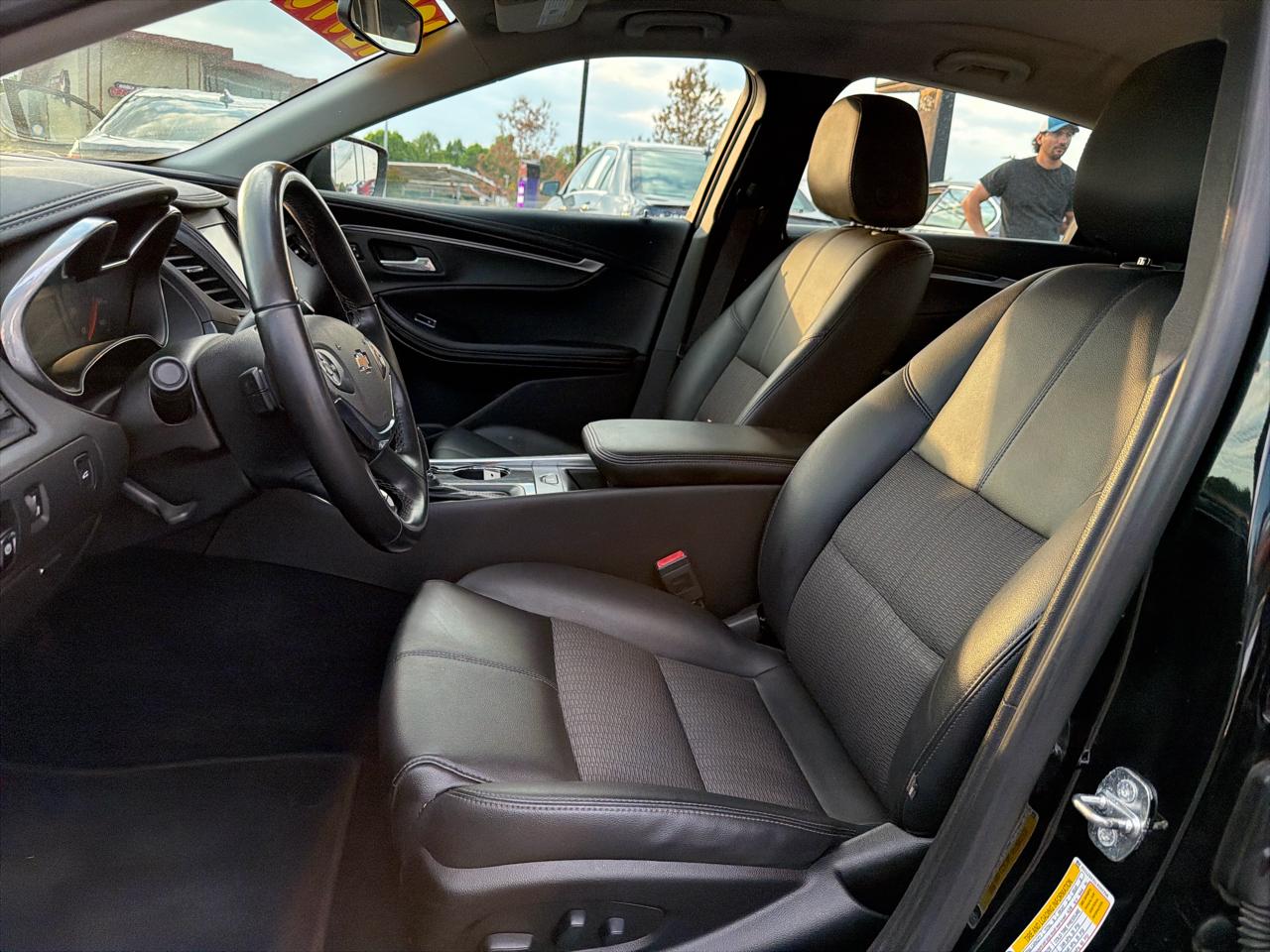 Chevrolet Impala 4dr Sdn LT w/1LT 2020