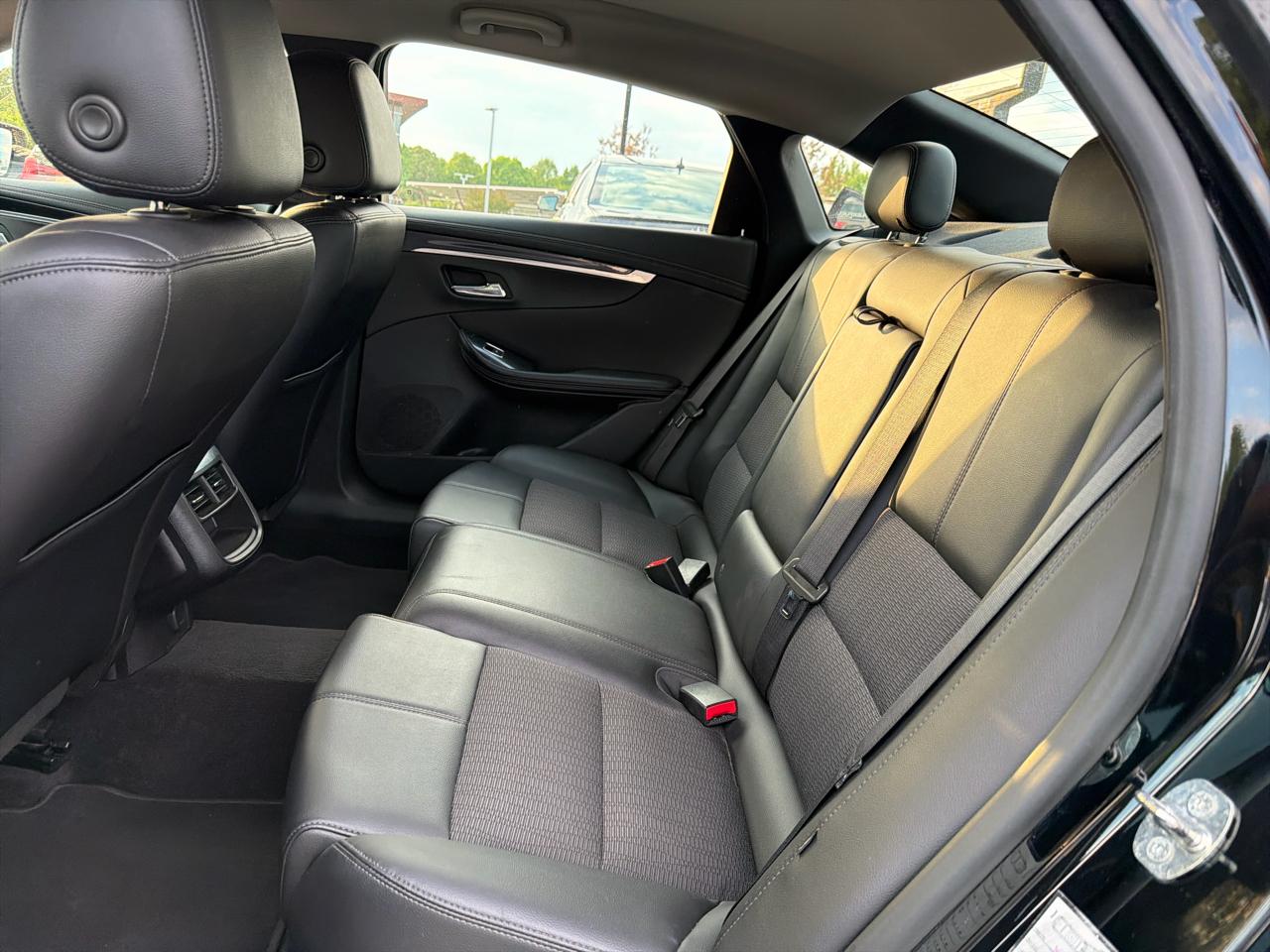 Chevrolet Impala 4dr Sdn LT w/1LT 2020