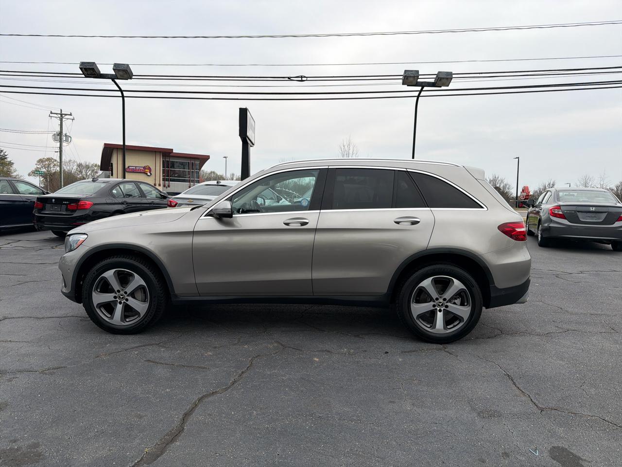 Mercedes-Benz GLC GLC 300 4MATIC SUV 2019