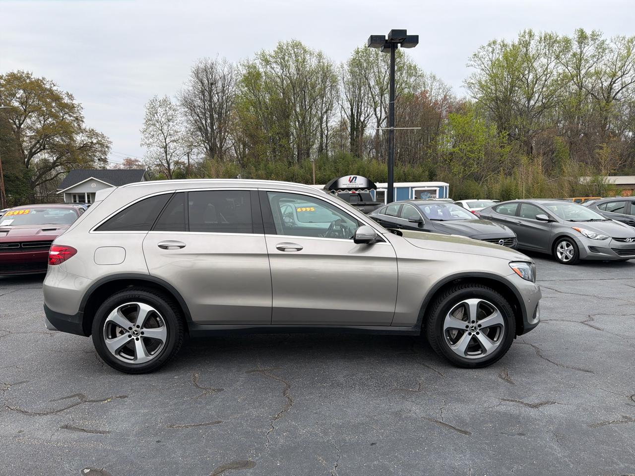 Mercedes-Benz GLC GLC 300 4MATIC SUV 2019