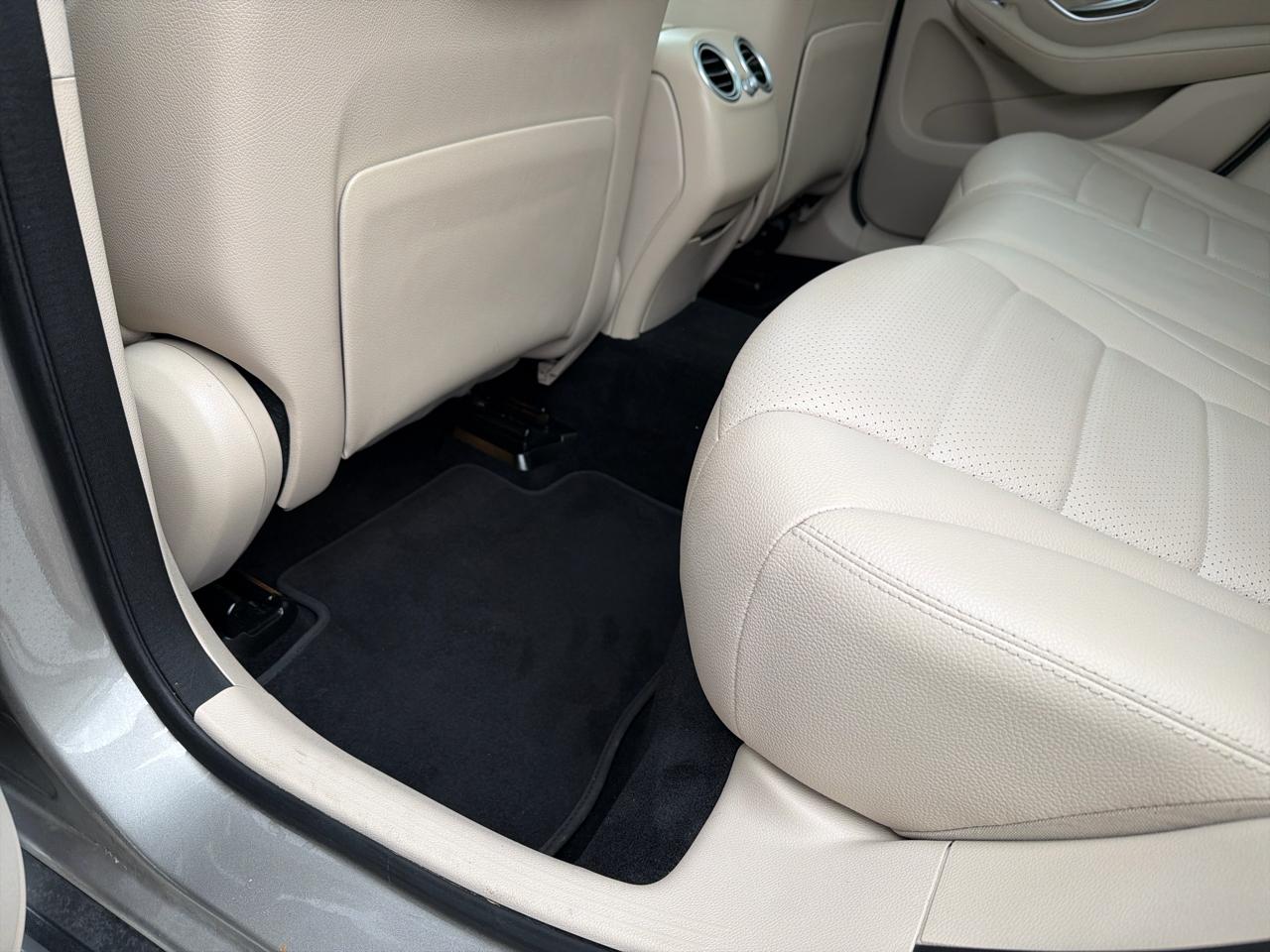 Mercedes-Benz GLC GLC 300 4MATIC SUV 2019