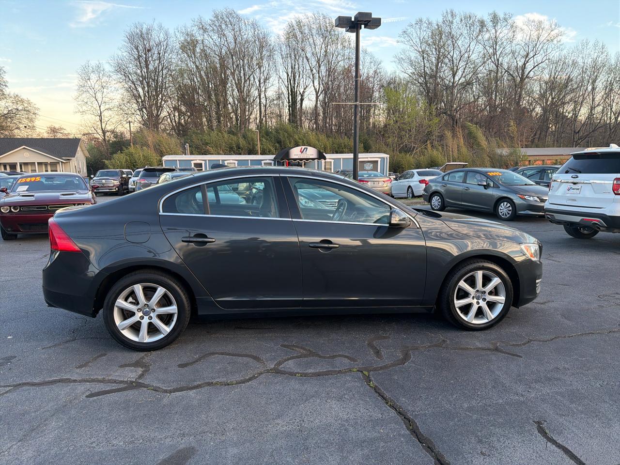 Volvo S60 4dr Sdn T5 Drive-E Premier FWD 2016