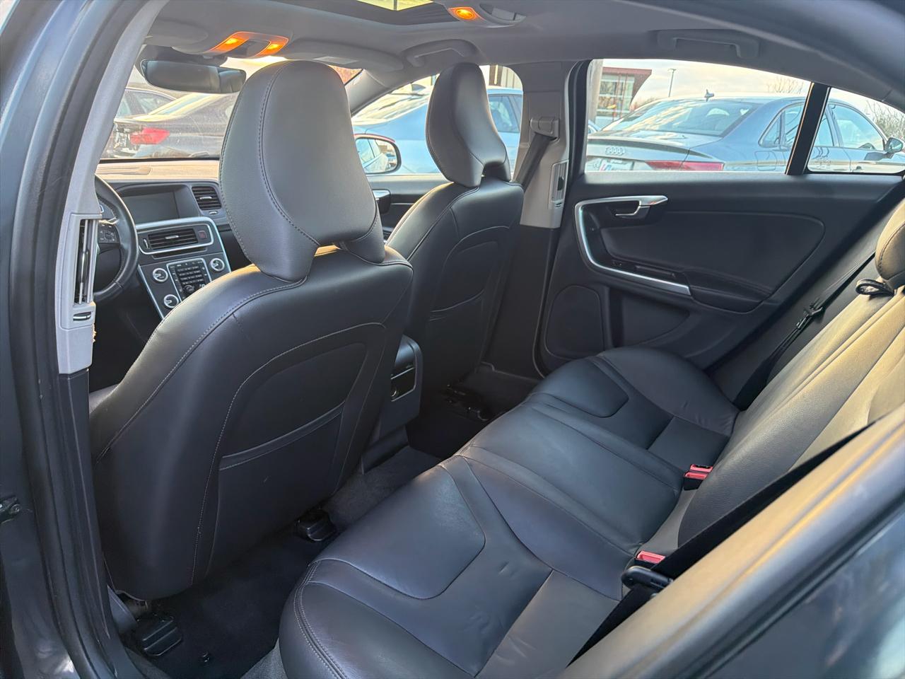 Volvo S60 4dr Sdn T5 Drive-E Premier FWD 2016