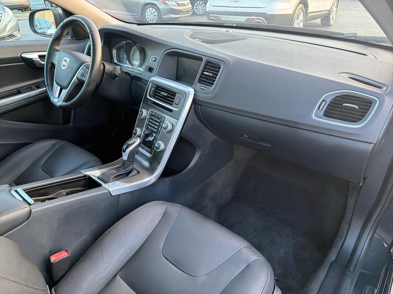 Volvo S60 4dr Sdn T5 Drive-E Premier FWD 2016