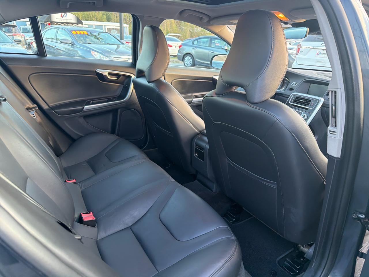 Volvo S60 4dr Sdn T5 Drive-E Premier FWD 2016