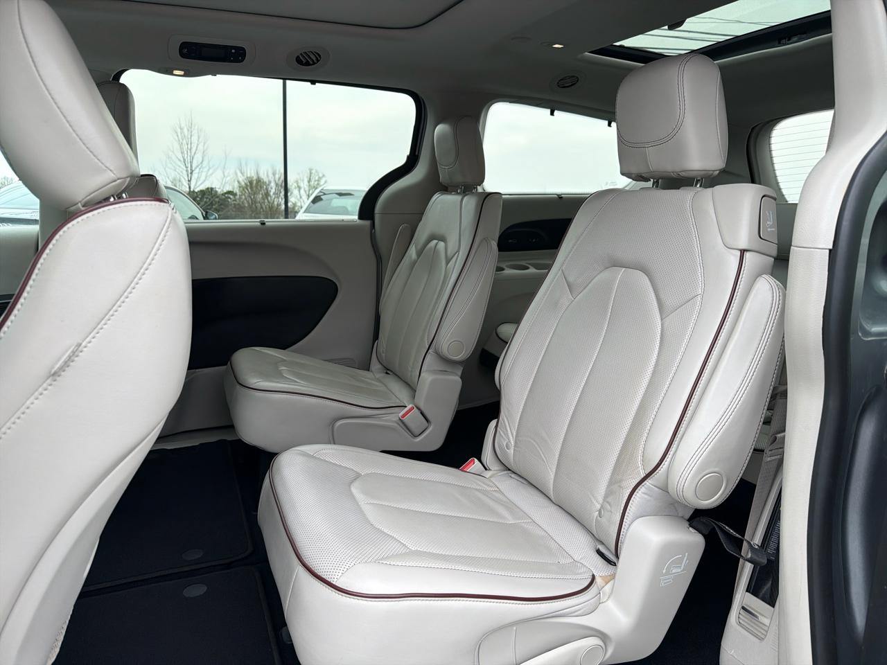 Chrysler Pacifica Limited FWD 2019