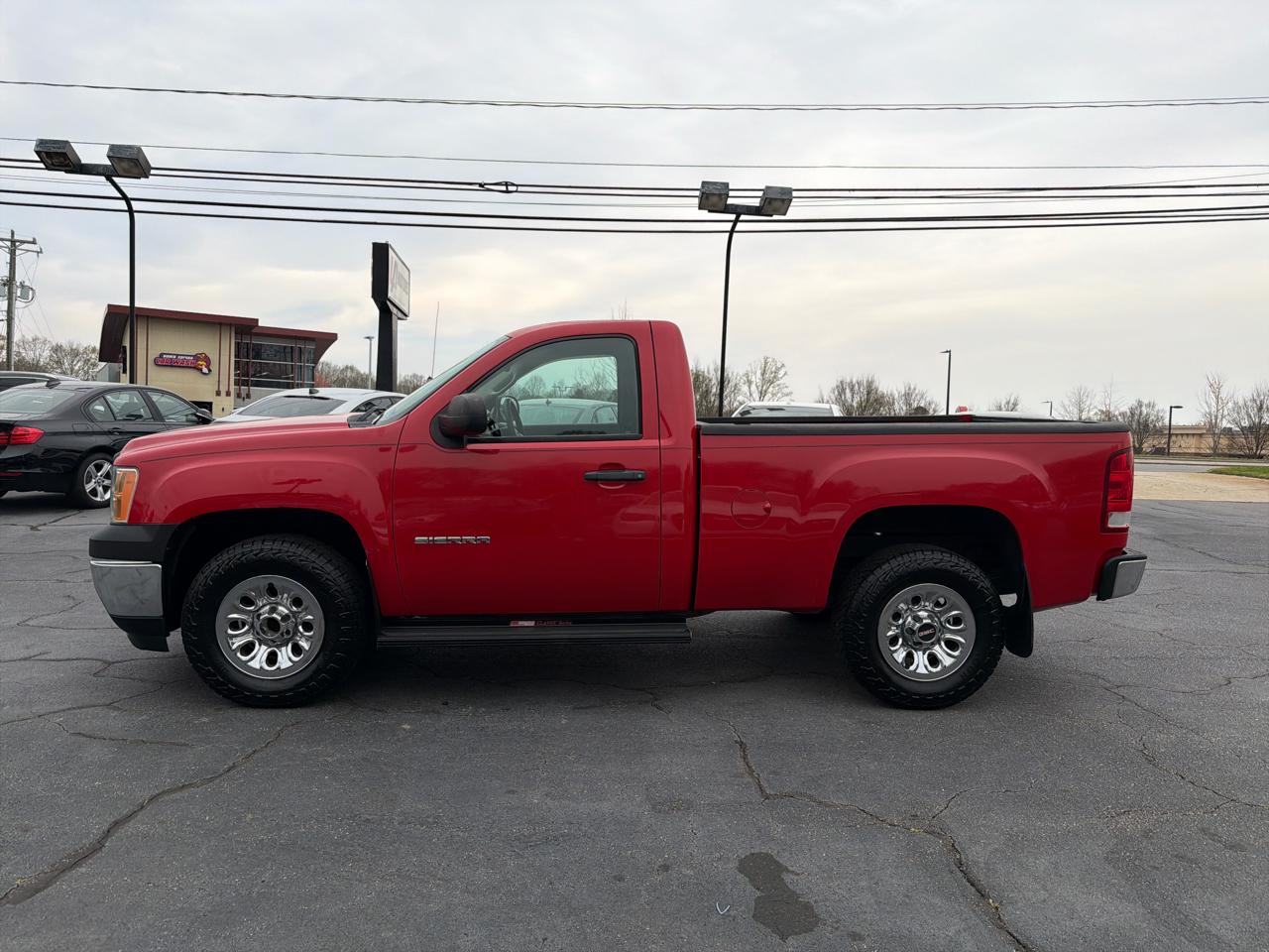 GMC Sierra 1500 2WD Reg Cab 119.0" Work Truck 2011