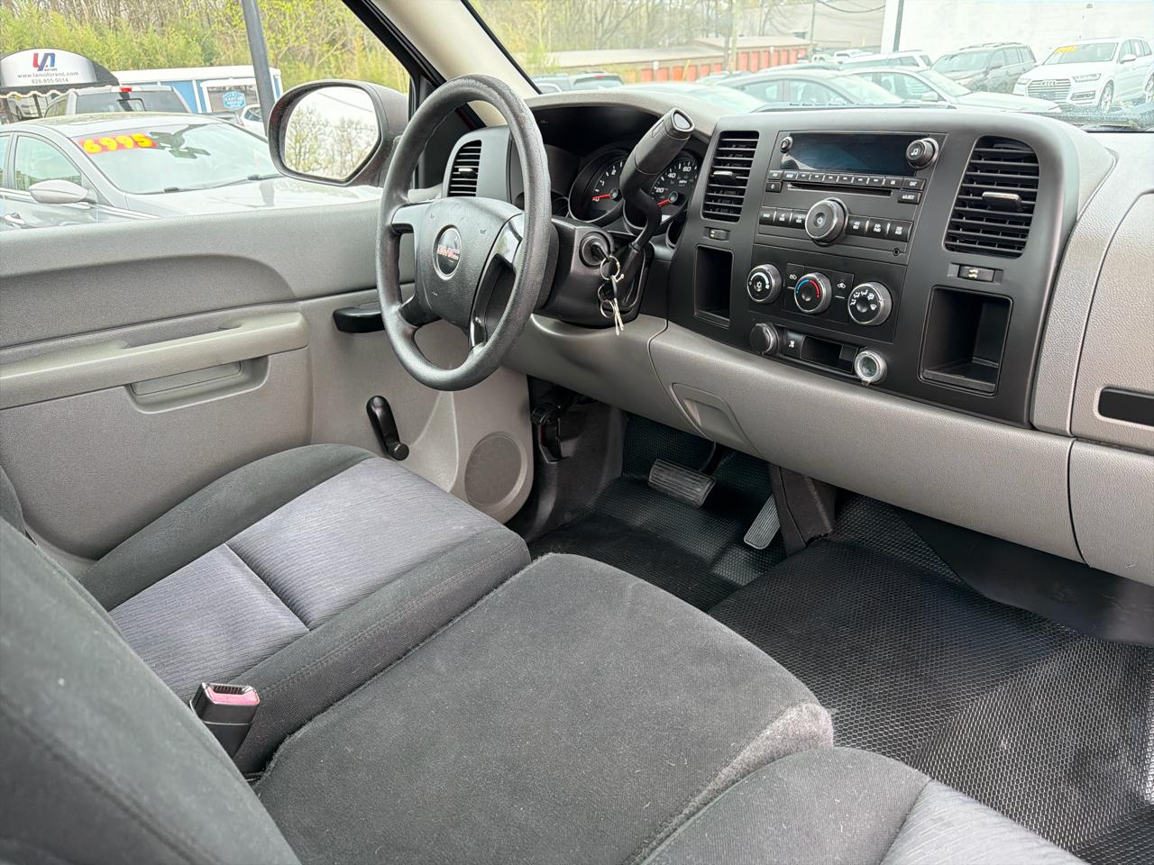 GMC Sierra 1500 2WD Reg Cab 119.0" Work Truck 2011