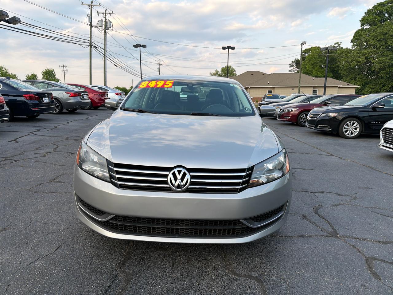 Volkswagen Passat 4dr Sdn 2.5L Auto SE 2013