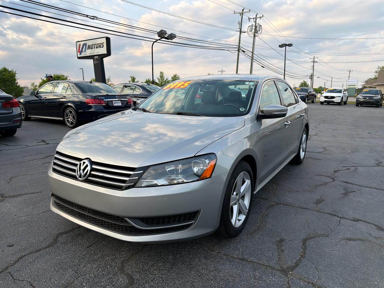 Volkswagen Passat 4dr Sdn 2.5L Auto SE 2013
