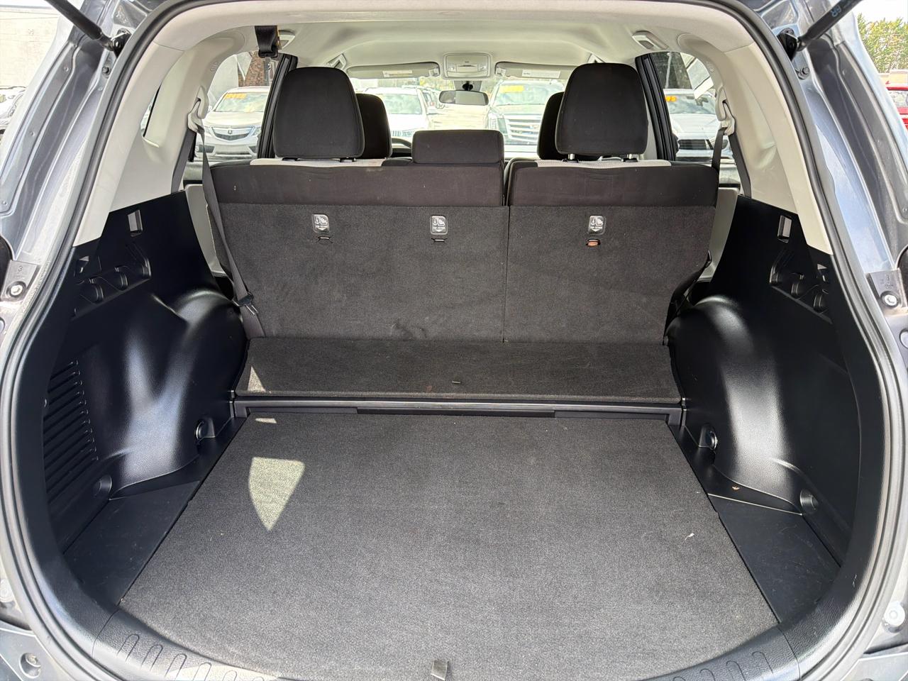 Toyota RAV4 Hybrid LE AWD (Natl) 2018