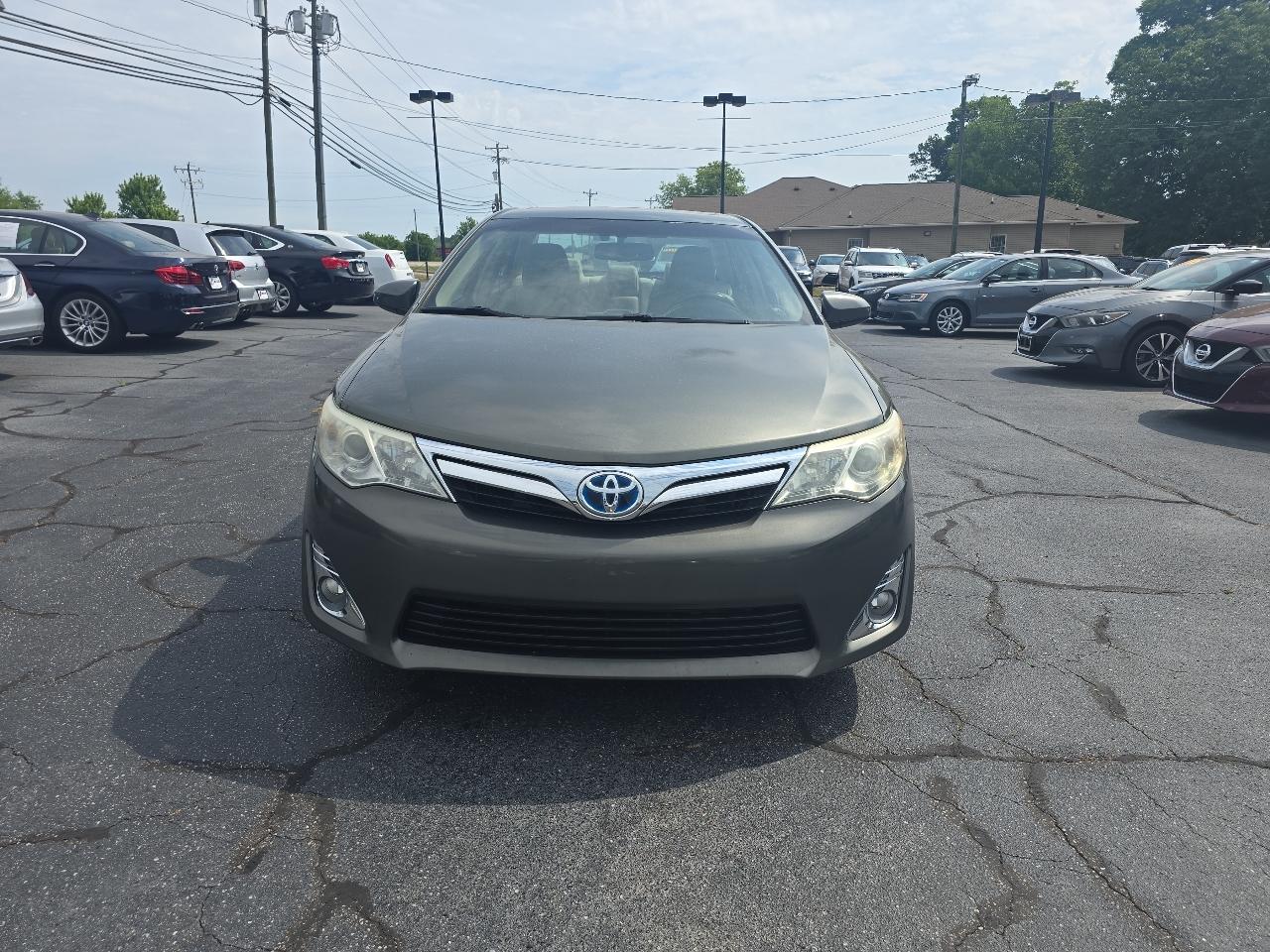 Toyota Camry Hybrid 4dr Sdn XLE (Natl) 2013