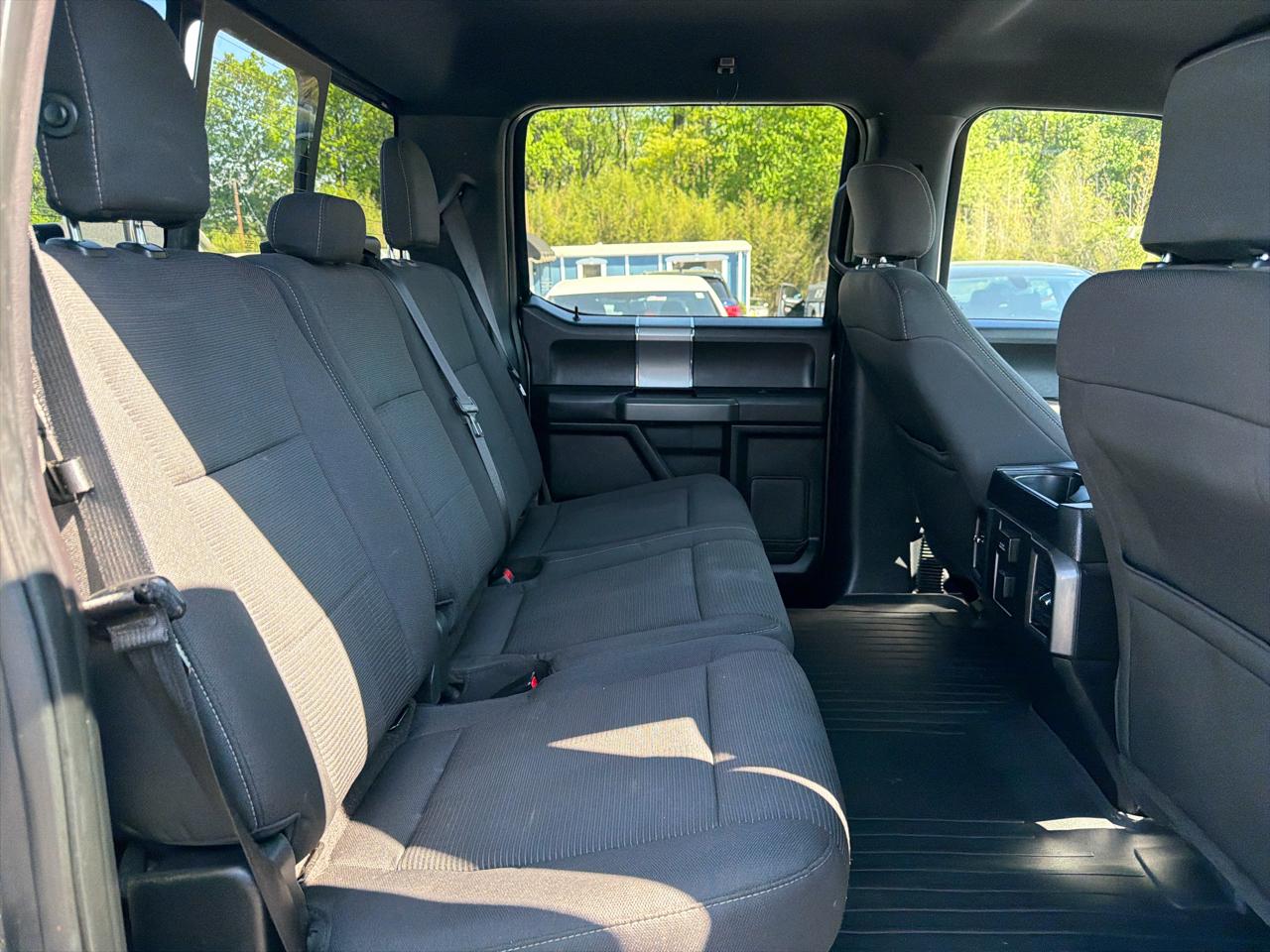 Ford F-150 2WD SuperCrew 157" King Ranch 2015