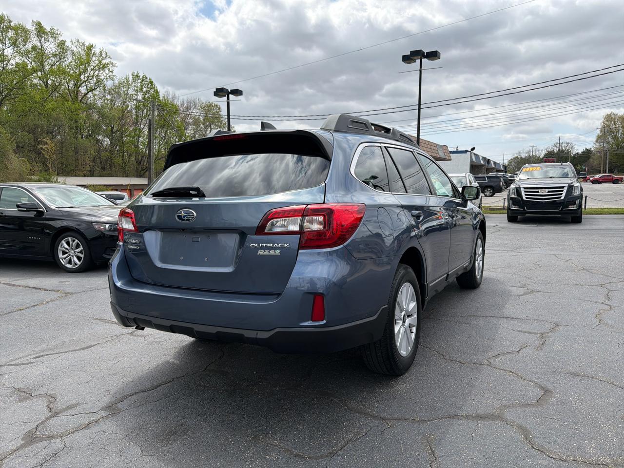 Subaru Outback 4dr Wgn 2.5i Premium PZEV 2016