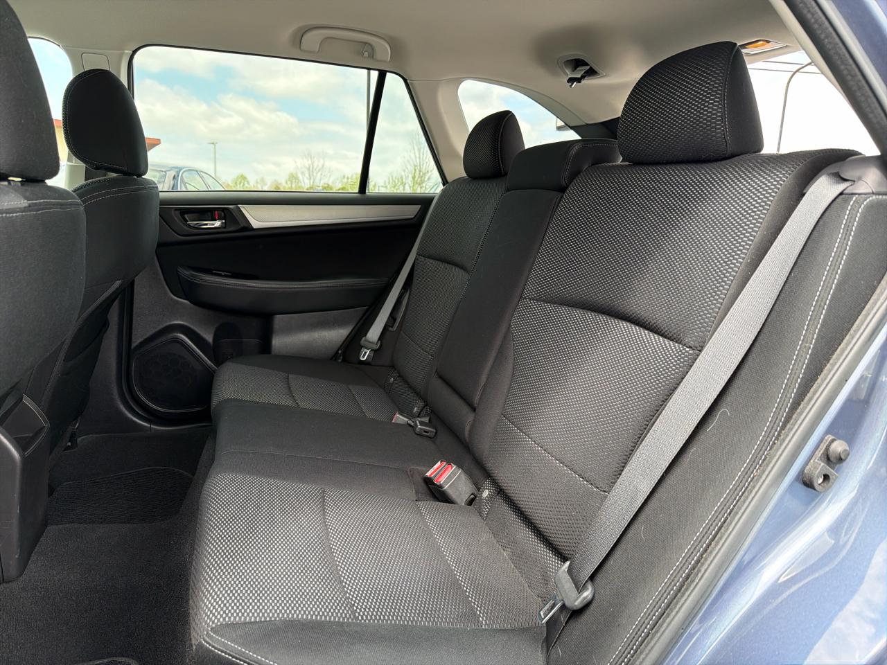 Subaru Outback 4dr Wgn 2.5i Premium PZEV 2016