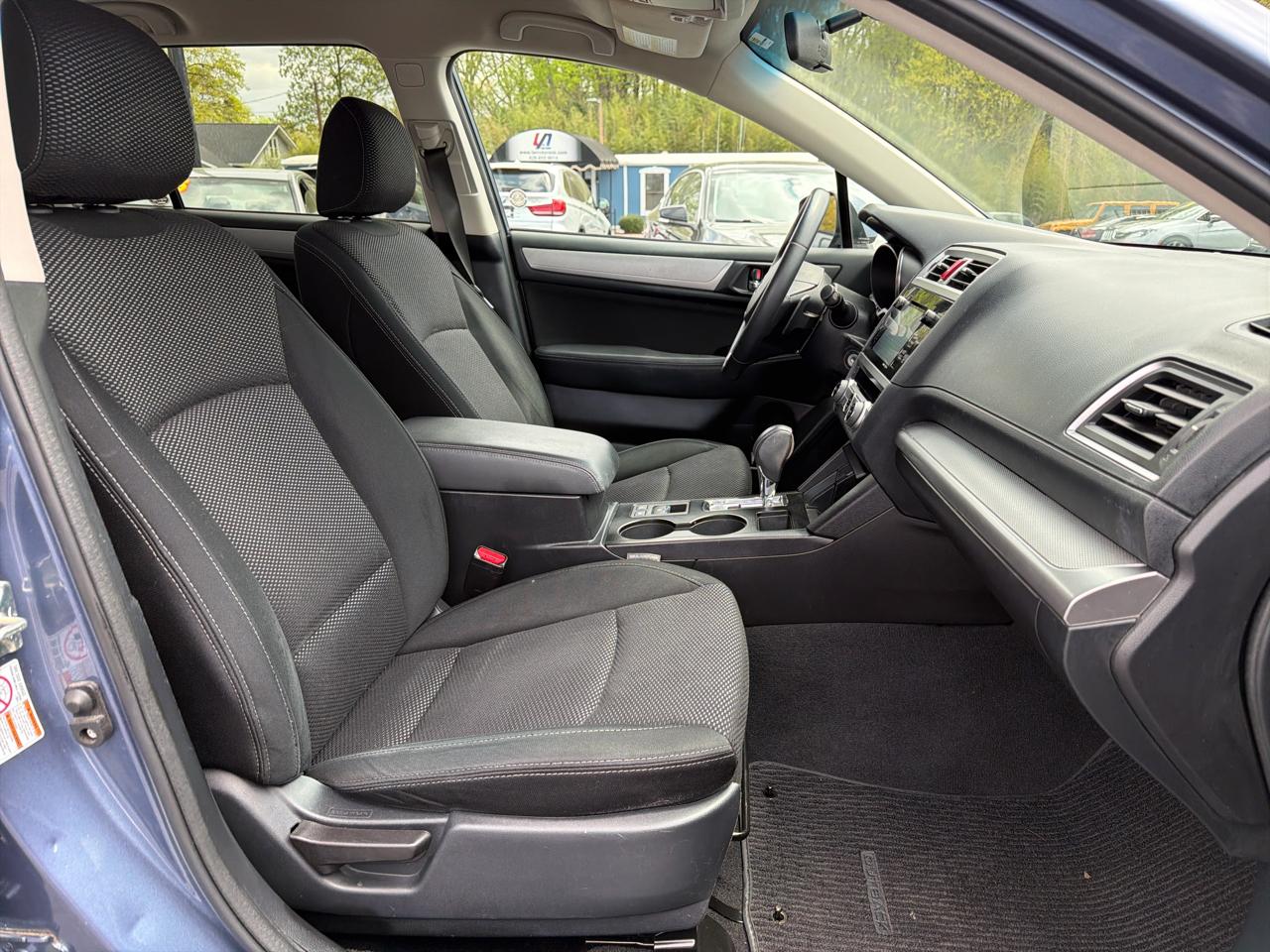 Subaru Outback 4dr Wgn 2.5i Premium PZEV 2016