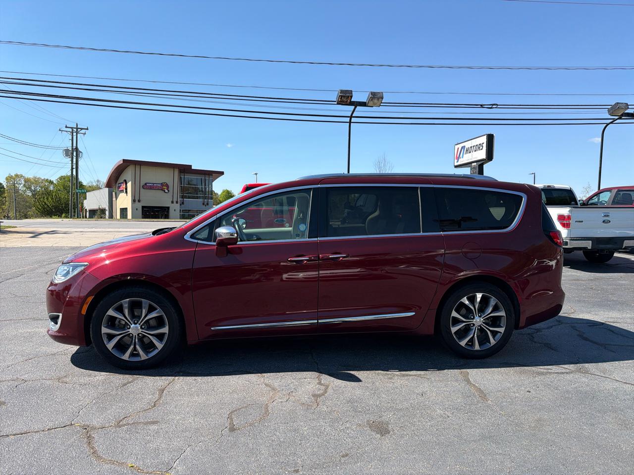 Chrysler Pacifica Limited FWD 2017