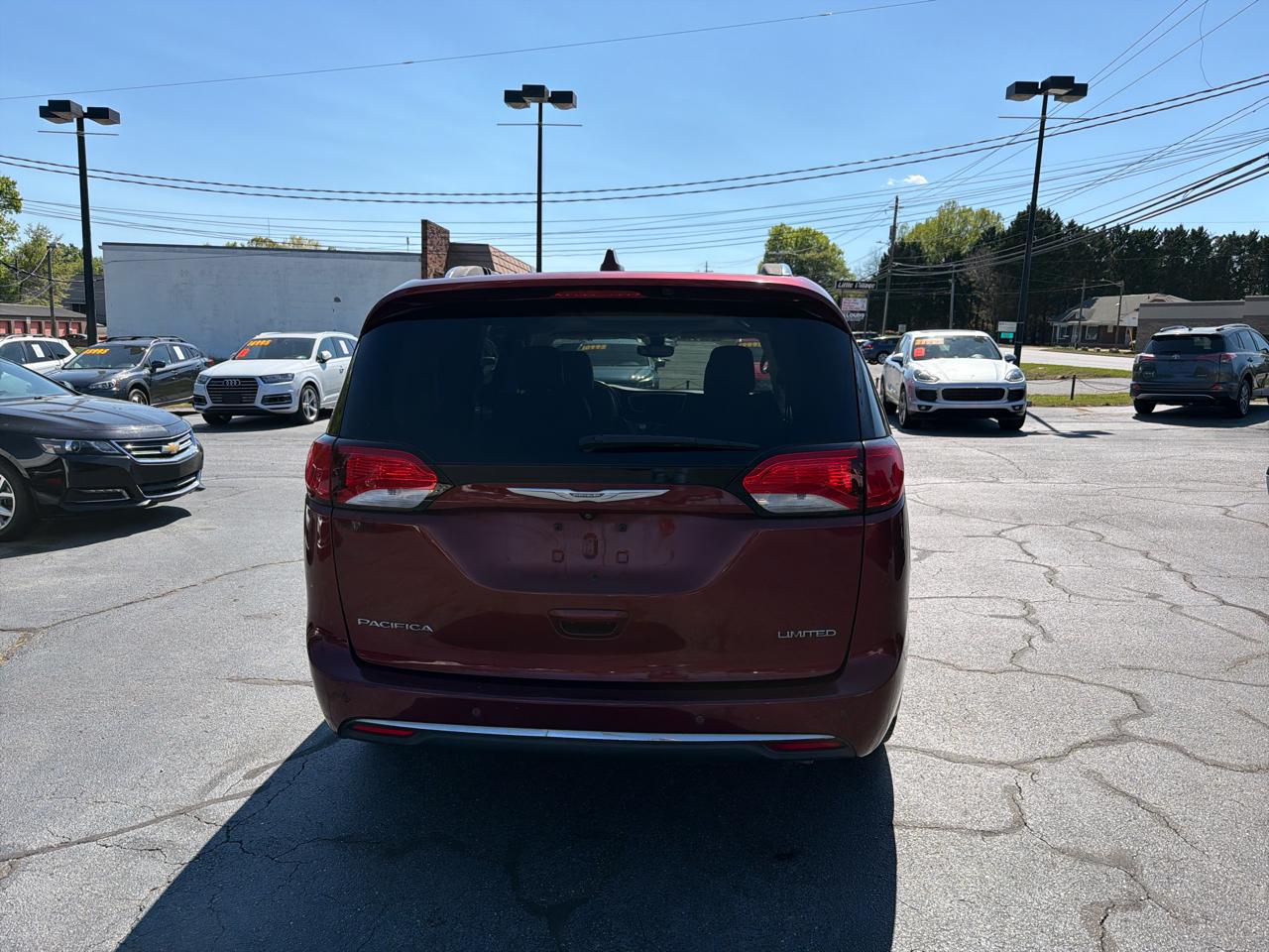 Chrysler Pacifica Limited FWD 2017