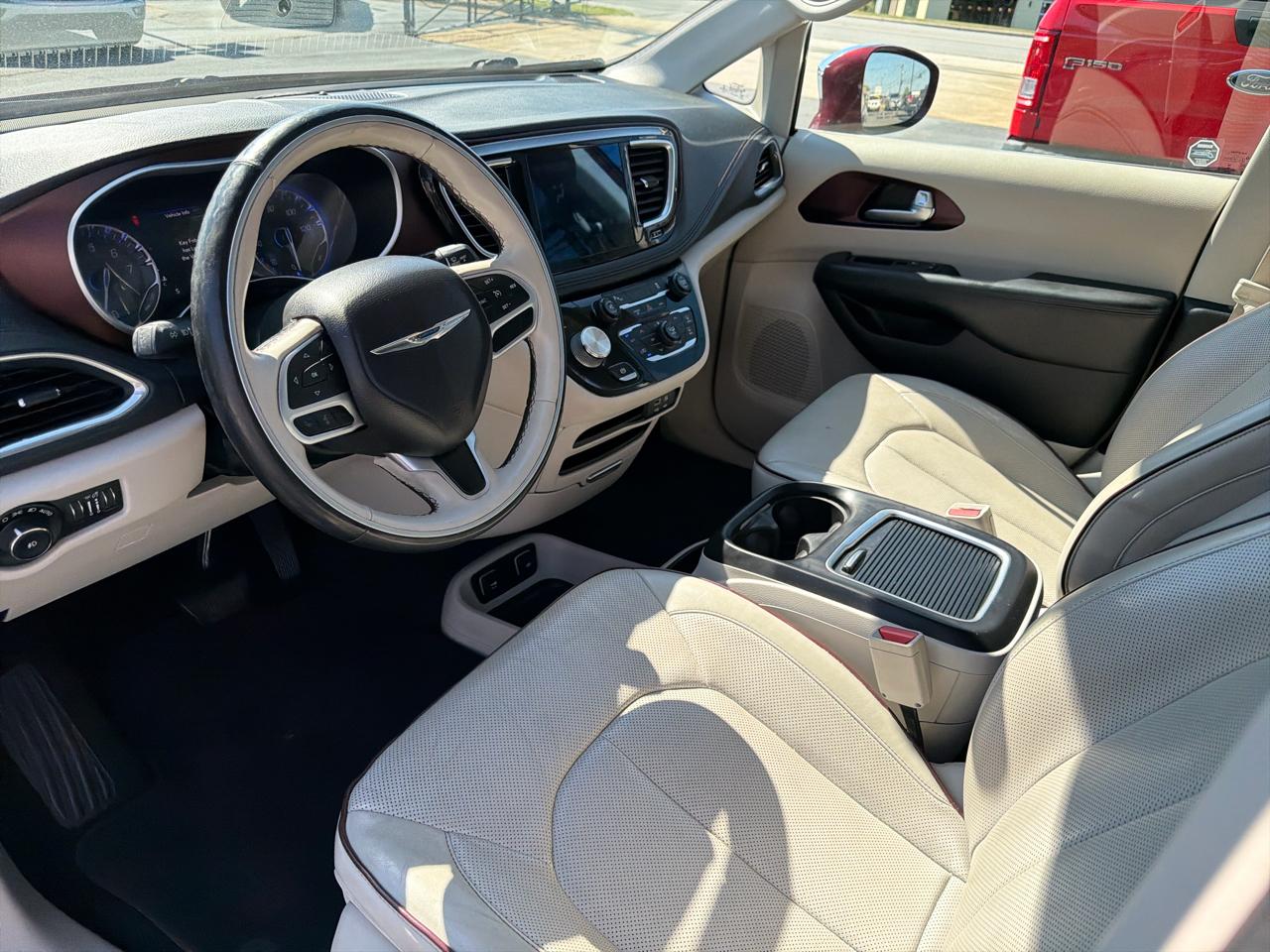 Chrysler Pacifica Limited FWD 2017