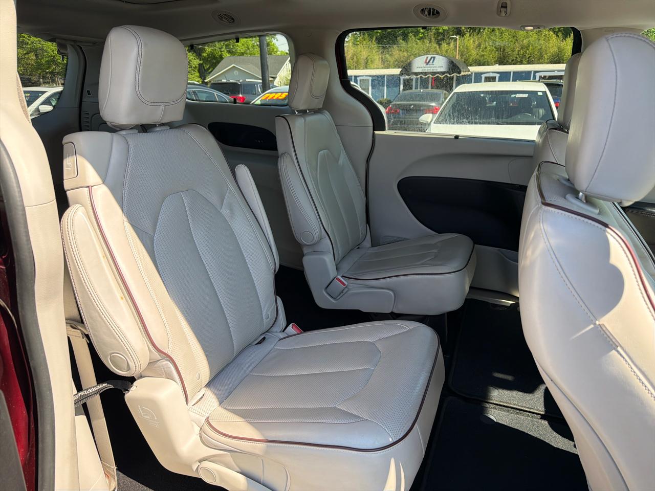 Chrysler Pacifica Limited FWD 2017