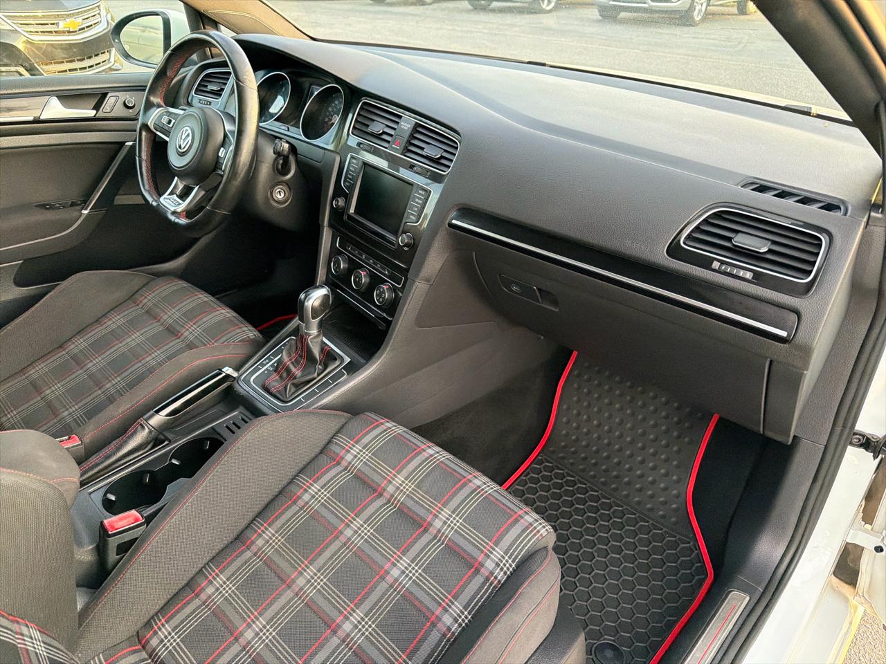 Volkswagen Golf GTI 4dr HB DSG Autobahn 2016